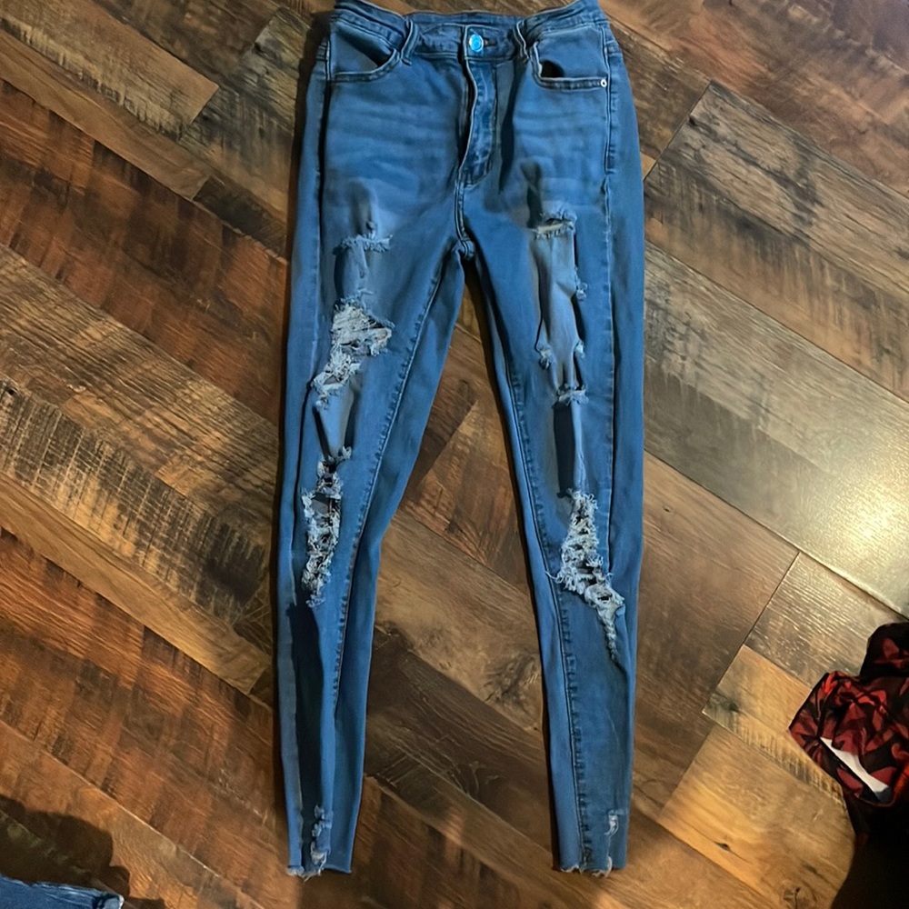 shein, blue ripped jeans, comfy, fit good